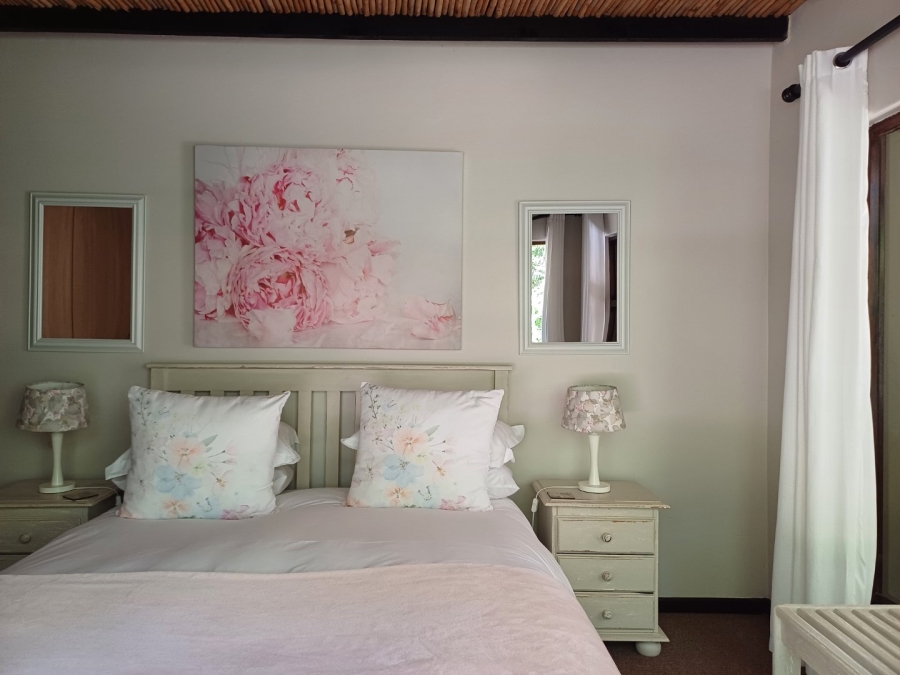 5 Bedroom Property for Sale in Wilderness Heights Western Cape